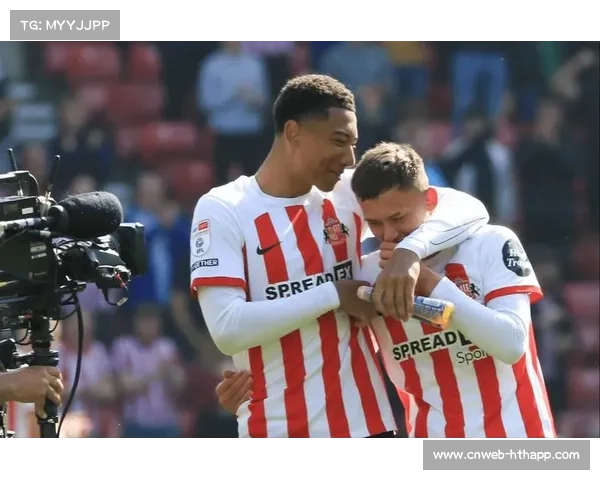 拉门斯首秀表现惊艳助曼联零封桑德兰稳固球队防线获球迷盛赞