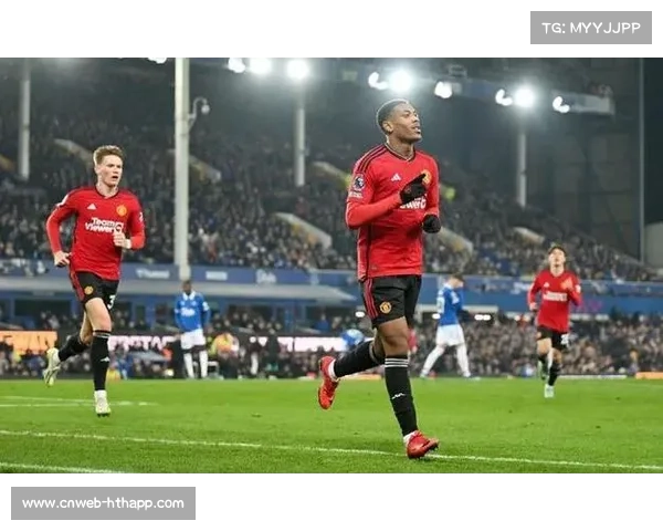 福登近三赛季禁区外轰入十球 成英超远射进球最多球员