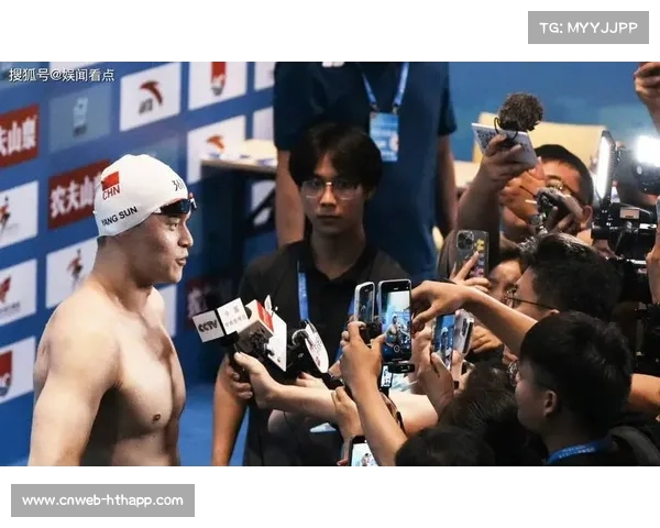 孙杨预赛后向看台鞠躬，致意24年泳坛生涯